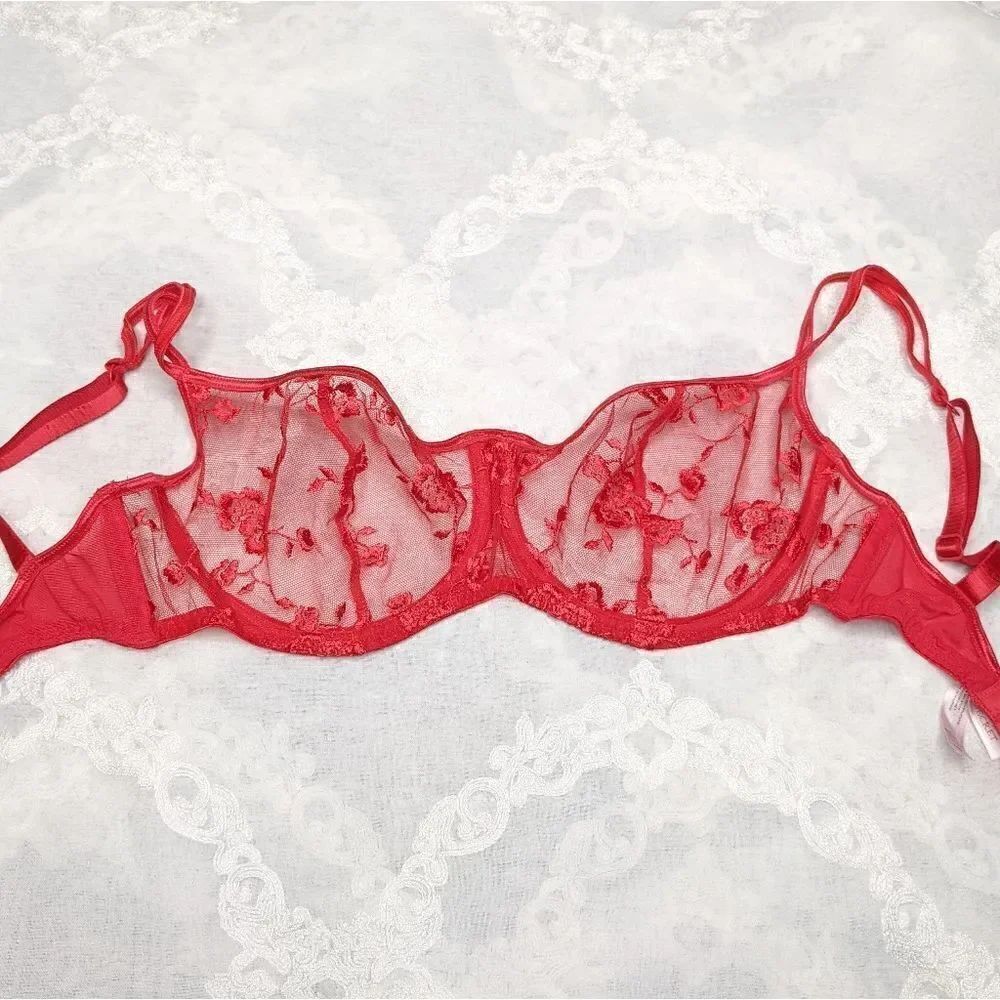 Victoria'sโSecretย Red Lace Bra Mesh Sheer Floral Embroidered 34D Y2KโVintage